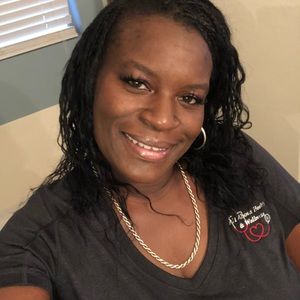 Meet your Posher, Delana